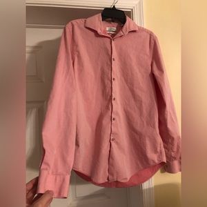 Calvin Klein Men’s Slim Fit Point Collar Dress Shirt, Pink. Size Medium.